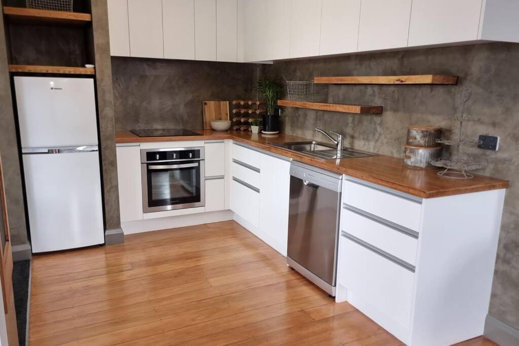 Apartment 5 - Haddin Court - Modern Loft Style Blenheim Zewnętrze zdjęcie